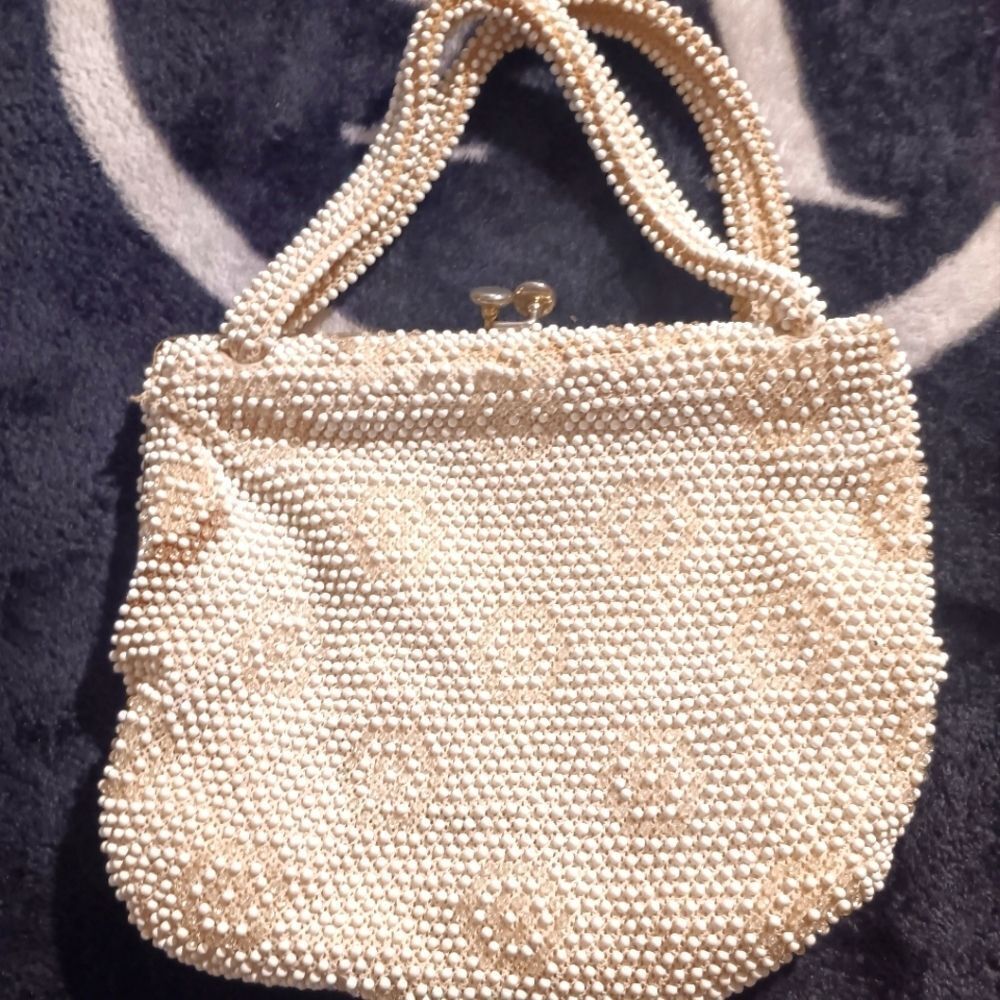 🤠Vintage Beaded Hand Bag